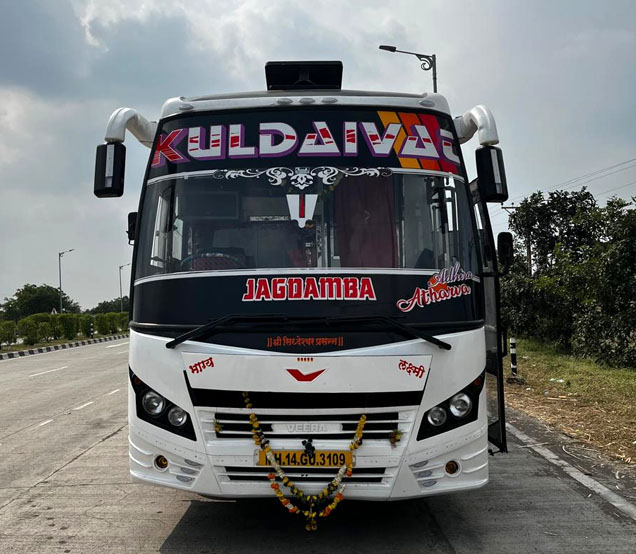 Kuldaivat bus front view highway travel